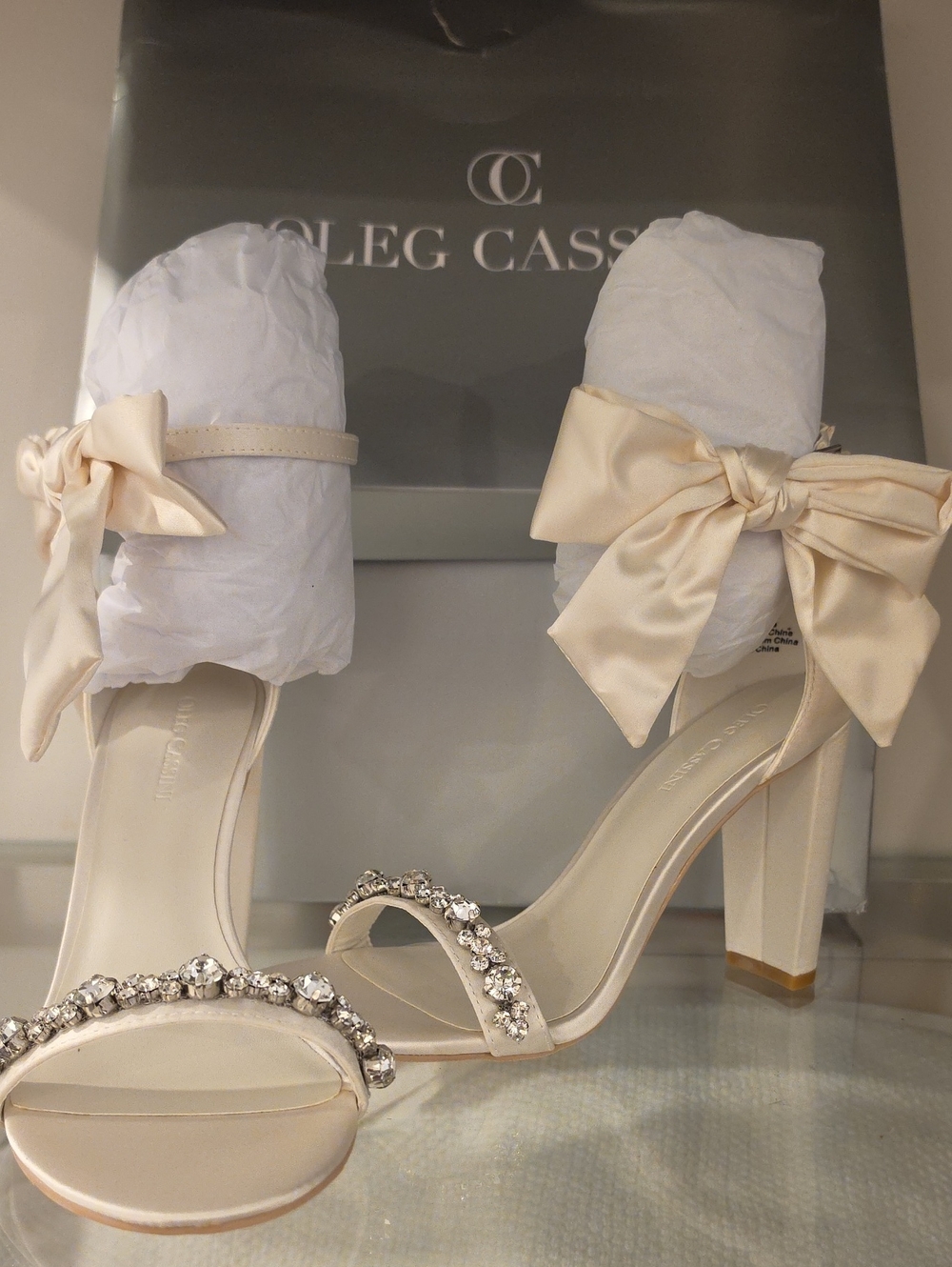 Oleg Cassini Champagne crystal  Satin Bow Block Heel Sandals sizes 7,8,9